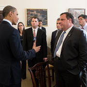 barack_obama_and_chris_christie_in_the_white_house